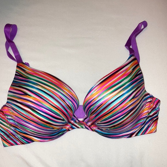 Women’s Victoria’s Secret multi colored striped Fabulous Push Up Plunge Bra - Picture 1 of 4